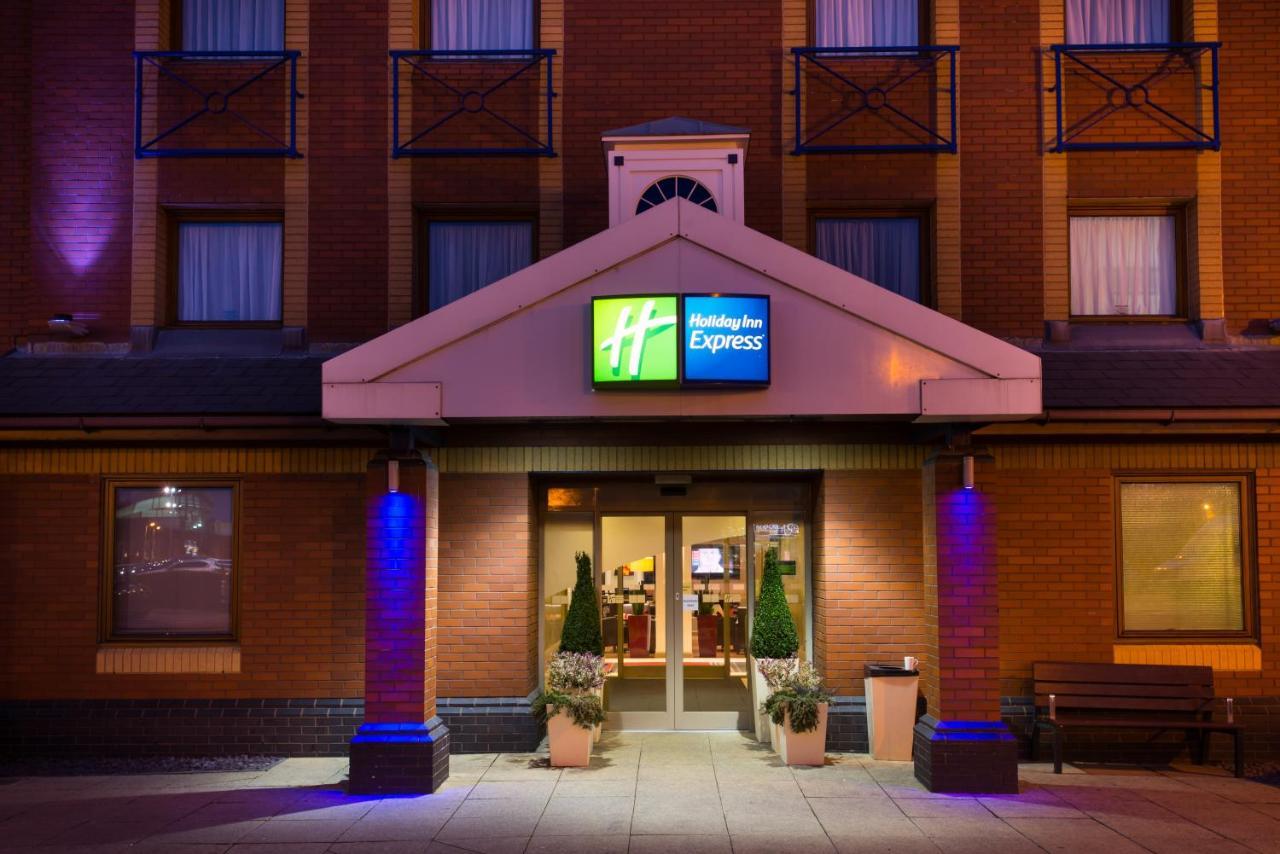 Holiday Inn Express Stoke-On-Trent By Ihg Ngoại thất bức ảnh
